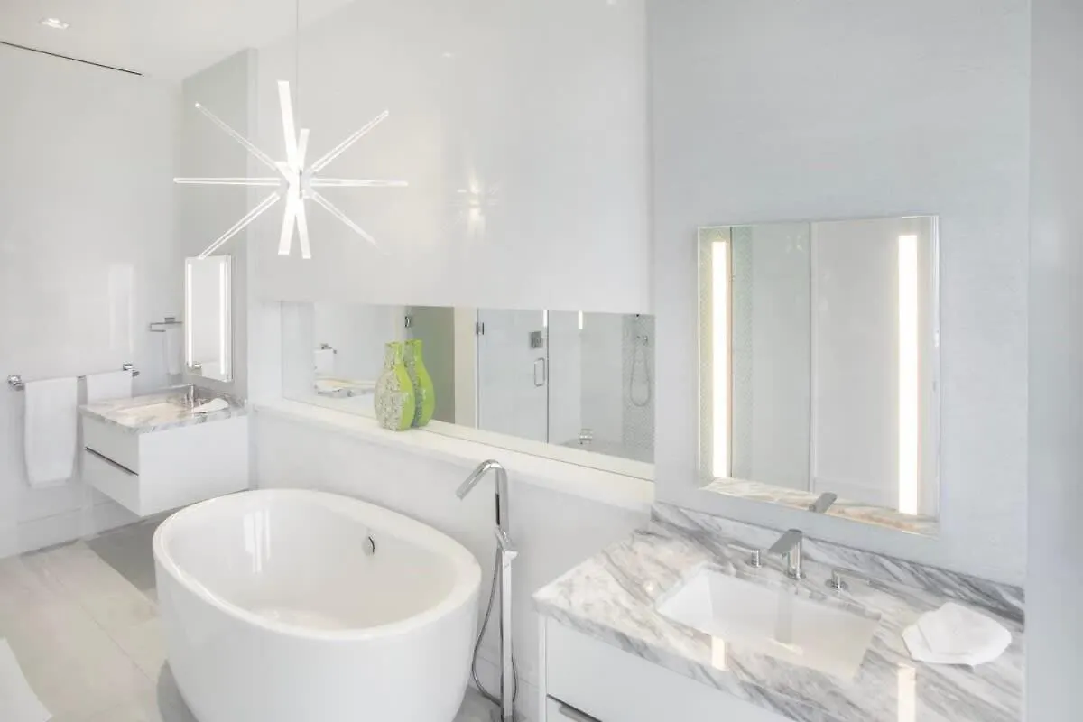 Apartment Oceanfront Penthouse And Patio At One Cable Beach Nassau Bahamas